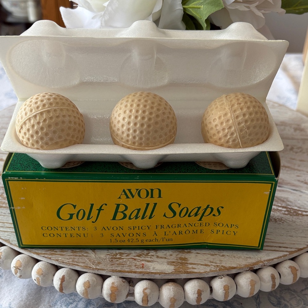 Vintage Avon Spicy Golf Ball Soap Set NEW